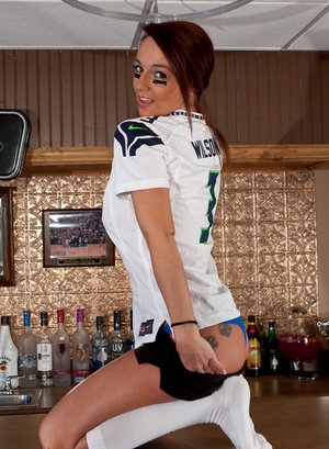 Schoolgirl Quinn Wilde and teen gfs pose non nude in sports socks and heels